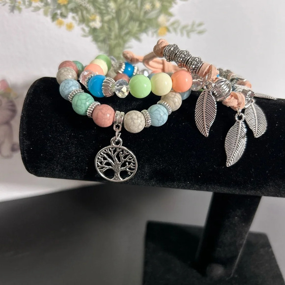 Pastel colorful beaded stretch stacking bracelets, set of 3 - Picture 1 of 5